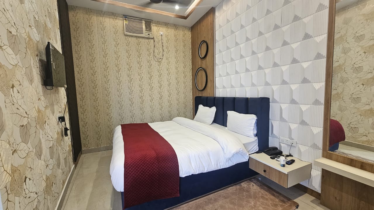 Deluxe room interior