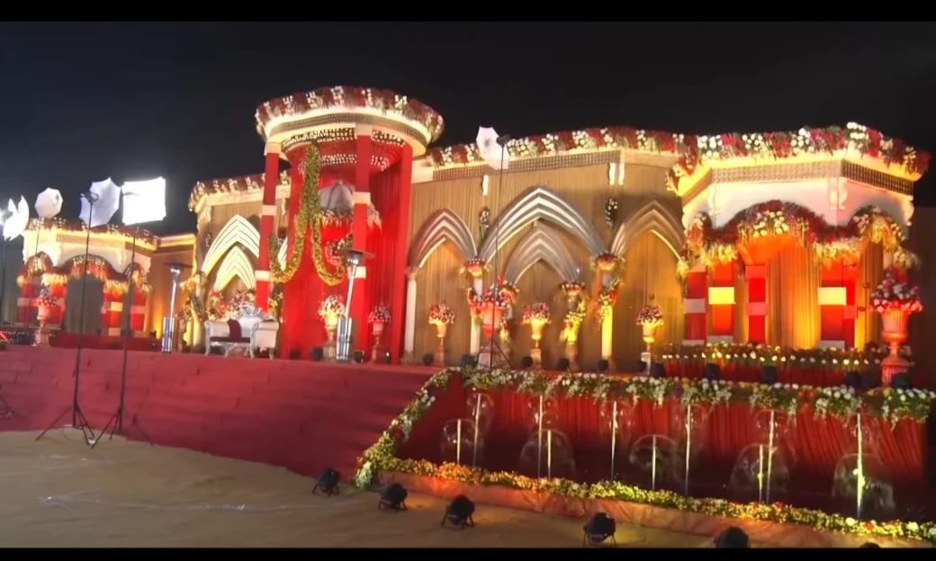 Grand illuminated wedding venue at Gautam Resort Varanasi